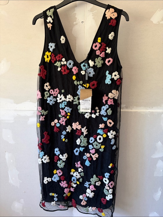 Burberry Dresses & Skirts - NWT Burberry Black Mesh Dress with Multicolor Floral Appliqués size 4
